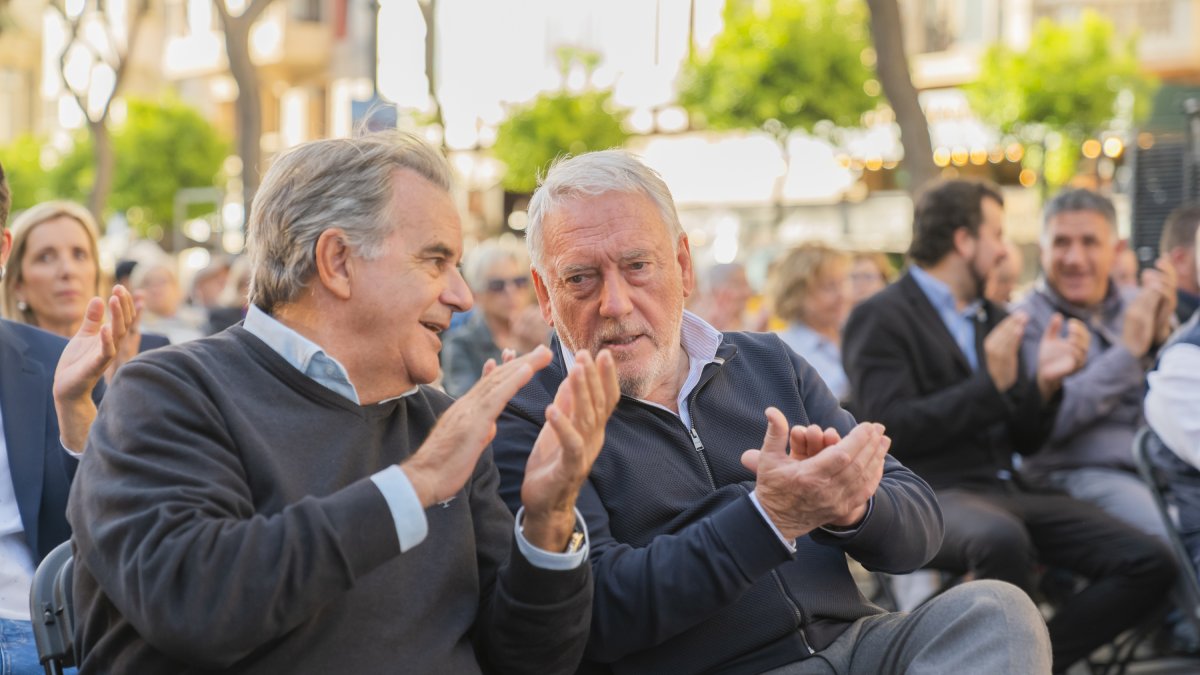 Joan Miquel Nadal i Josep Poblet en un acte electoral de Junts el passat mes de maig.