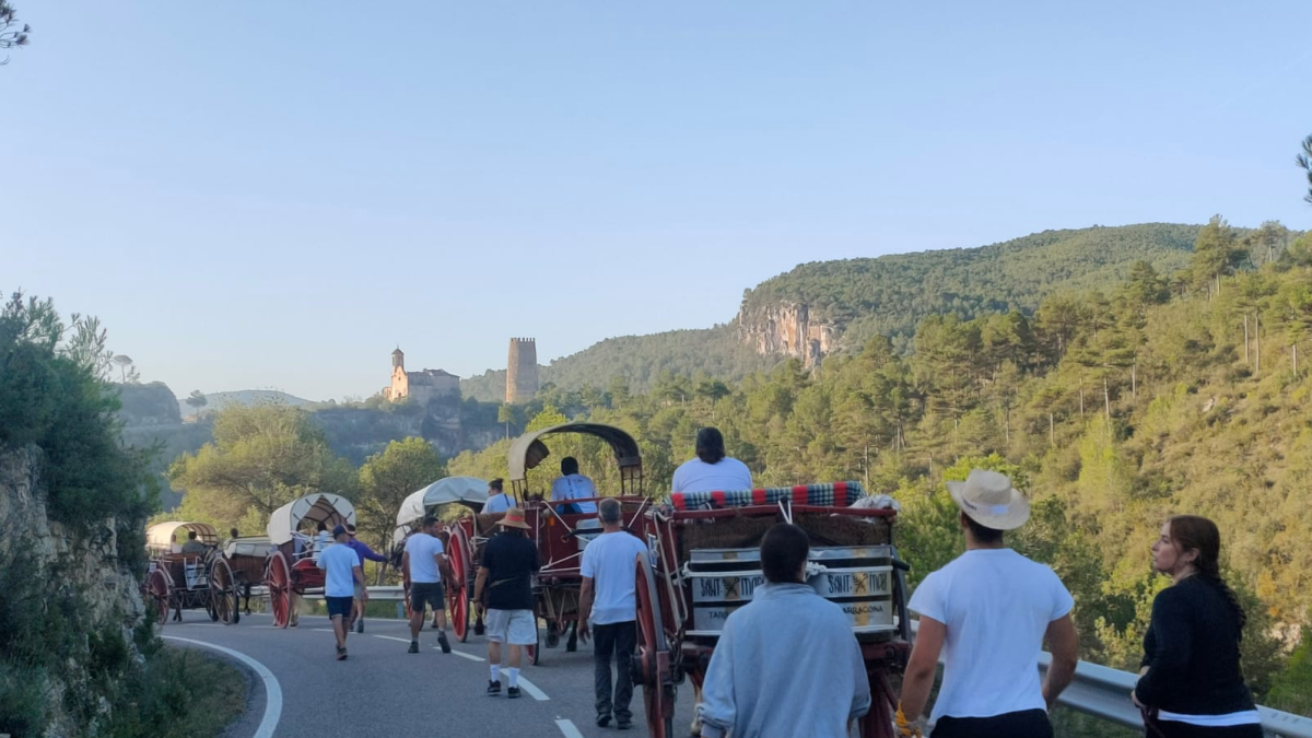 La comitiva dels Portants, l’any passat, a prop de Santes Creus.