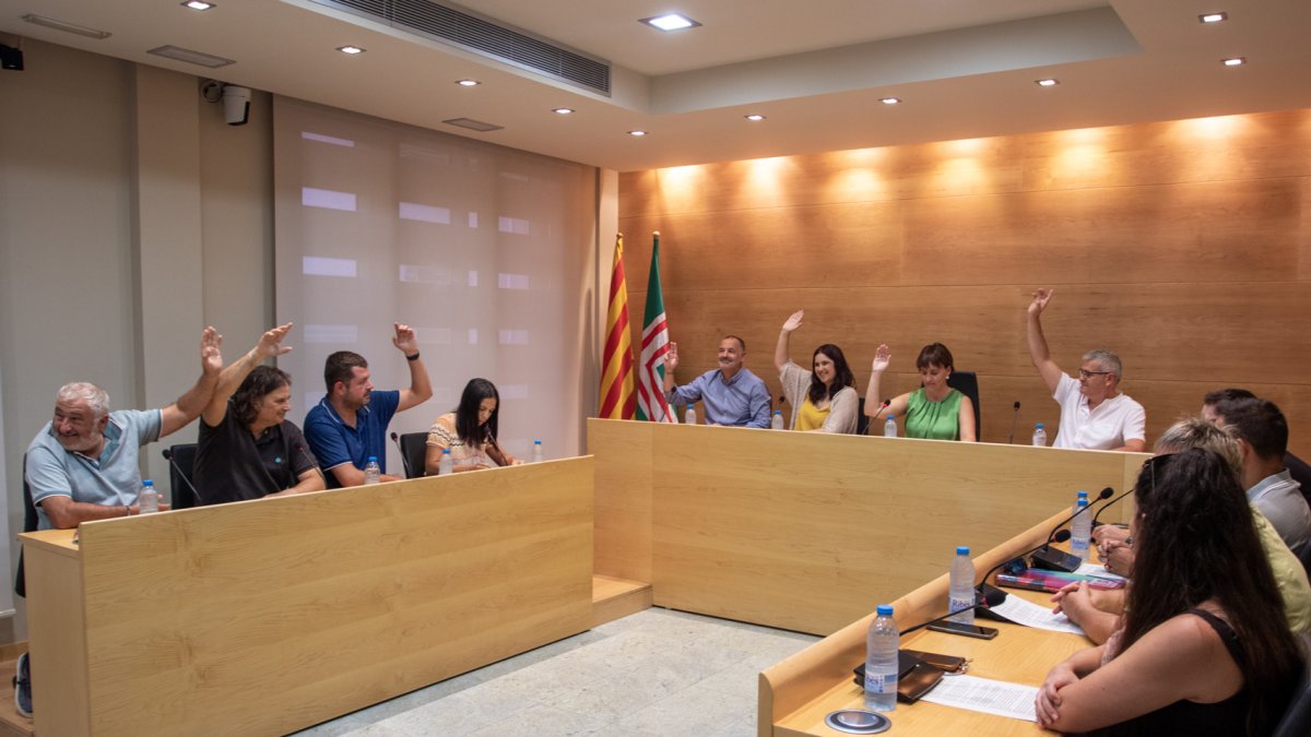 Xavier Canadell obté els els set vots del govern municipal per convertir-se en el nou alcalde del Catllar.