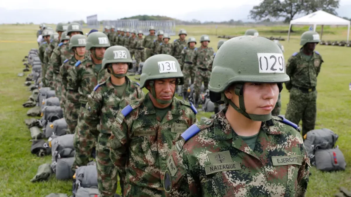 Fotografía de archivo de integrantes de las Fuerzas Militares colombianas