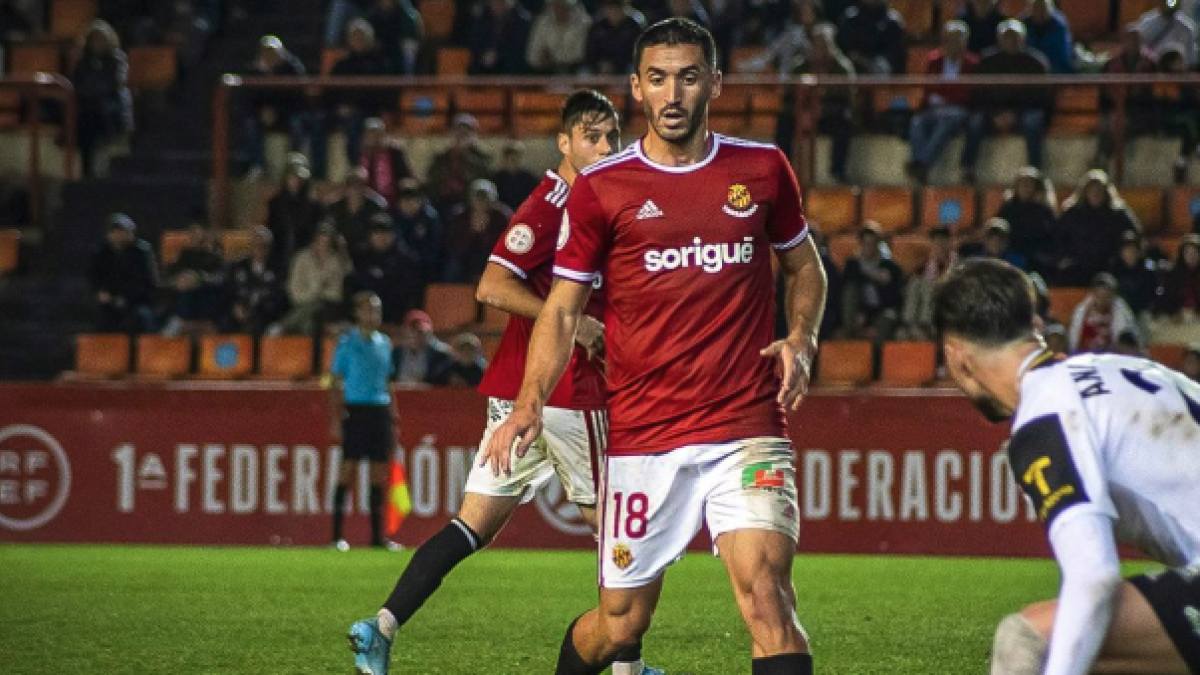 Borja Martínez durant el partit contra el Tarazona.