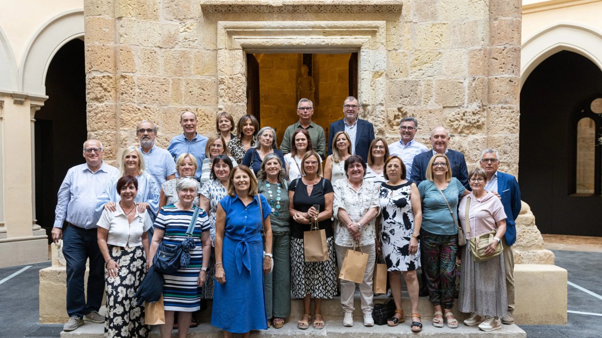 Fotografia de família dels homenatjats.