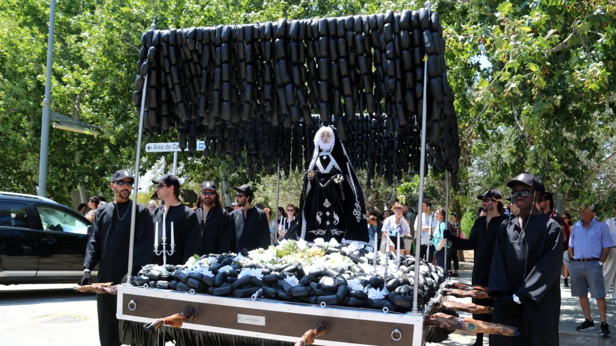 Inici de la performance 'La Gran Bacanal' en el Fòrum de Cultura i Ruralitats que el Ministeri ha organitzat a Tortosa.