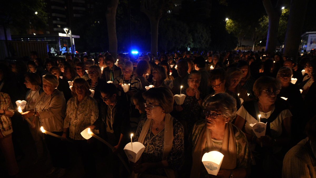 Un instant del Rosari de Torxes, que va tenir lloc ahir a la nit pel passeig de Misericòrdia i fins al Santuari.