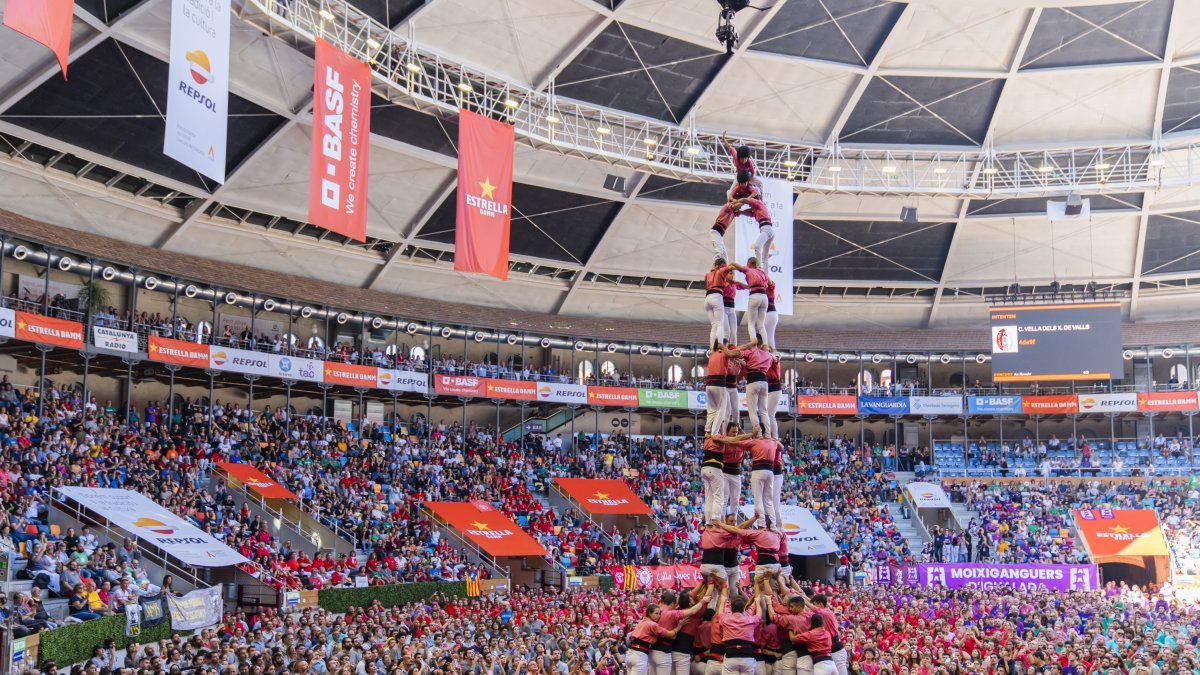 Imatge d'un 4de9f de la Colla Vella de Valls en lúltima edició del Concurs de Castells.