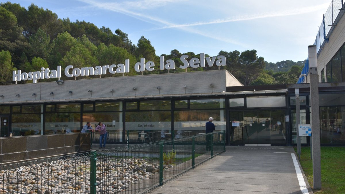 Façana de l'hospital de Blanes.