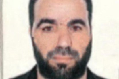 Fotografía de Abdelbaki Es Satty encontrada en el chalet de Alcanar donde hubo una explosión.