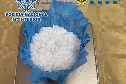 Desmantelan un punto de venta de cocaína en un domicilio en l'Ampolla