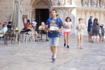 Imagen de archivo de turistas en Tarragona.