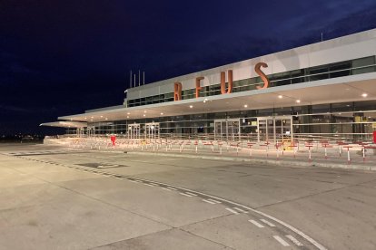 Imagen de la plataforma de iluminación LED del Aeropuerto de Reus.