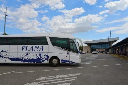 Imagen de un autobús Plana.