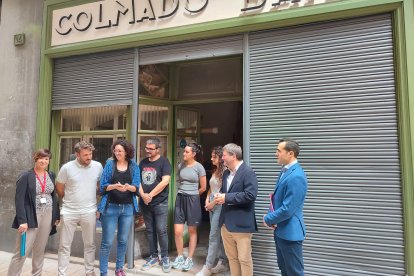 El negocio centenario Colmado Baró ha sido uno de los beneficiados por el programa de Reempresa que ofrecen entre el Ayuntamiento de Reus y Cecot.