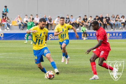 Hamza Bellari durant un partit amb l’Orihuela aquesta temporada