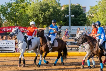 Avui i demà a la tarda es durà a terme un campionat de horseball, bàsquet a cavall.