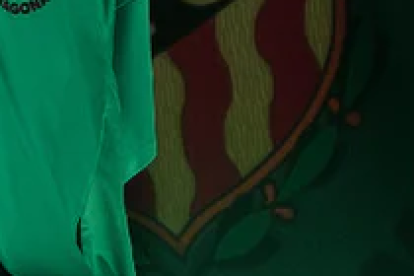 Imatge de la nova samarreta visitant del Nàstic.