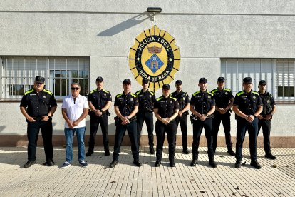 Imatge dels nous agents de la Policia Local de Roda de Berà.
