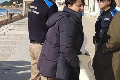 Imagen de archivo con técnicos municipales, Costas del Estado y de la Generalitat de Catalunya.