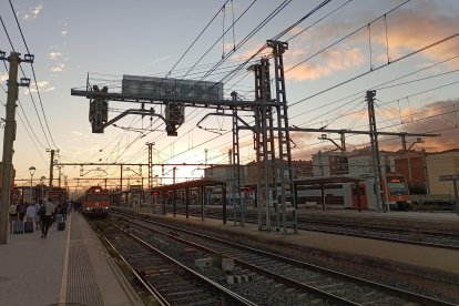 Estació de Sant Vicenç el primer dia de tall.