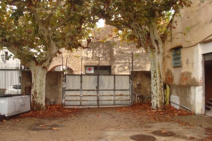 Per la Casa de la Festa s’habilitarà la nau de 122 m2 més propera al passeig Albert.