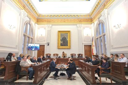 Imagen de archivo del pleno municipal de Reus del 15 de diciembre de 2023 en la cual se aprobó el PAM 2023-2027.