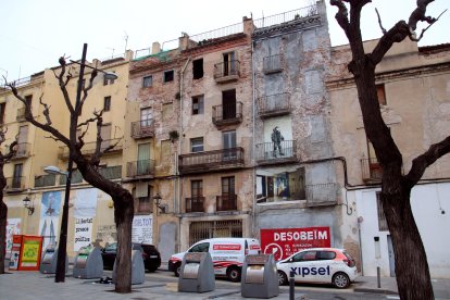 Habitatges tapiats del Portal Nou, al Barri Antic de Valls.