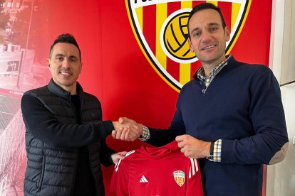 David Escanadell y el presidente de la Pobla, Eduardo Loma-Osorio.