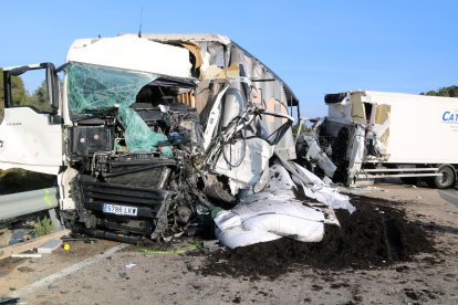 Imatge d'arxiu d'un camió després d'un accident