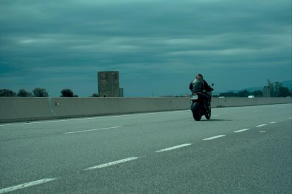 Imagen del motorista pillado circulando a gran velocidad por la A-7.