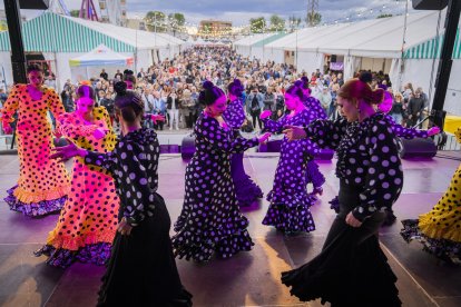 La Feria de Abril se recuperó el año pasado, después de cuatro años sin celebrarse, y participaron más de 60.000 personas.
