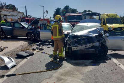 Imatge dels vehicles accidentats a Flix