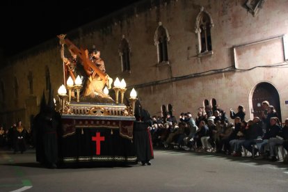 Imagen de la procesión del Santo Entierro del Viernes Santo de Tarragona