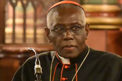 El cardenal Robert Sarah, de Guinea, podria convertir-se en Papa després de la mort de Francesc.