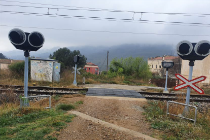 Imatge del pas a nivell que es renovarà a Valls.