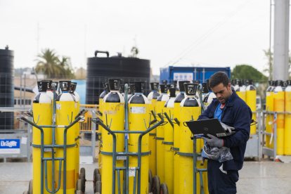 El sector químic ocupa la majoria de professionals en tecnologia a la demarcació de Tarragona.
