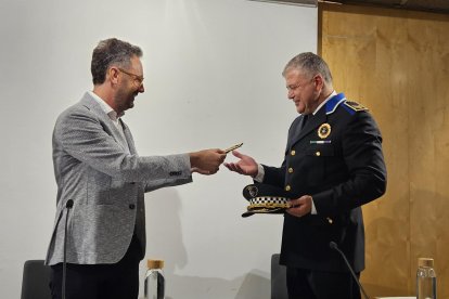 Toma de posesión del nuevo subinspector de la Policía Local de Vila-seca, Jose Valiente Reyes.