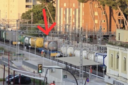 Imatge del tren afectat a l'estació de Torredembarra.