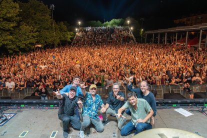 Imagen del final del concierto de Lax'n'Busto en el Parque del Pinaret.