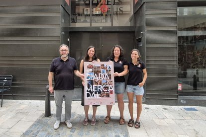 Presentació del cartell, obra de la fotoperiodista Laia Solanellas.