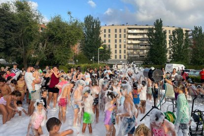 Todo a punto para las V Fiestas de los Vecinos Parque Francolí.
