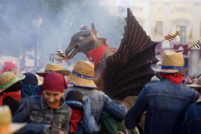 El Seguici Petit de la Festa Major omple la Part Alta de Tarragona de colors, música, nervis i una barreja d'emocions.