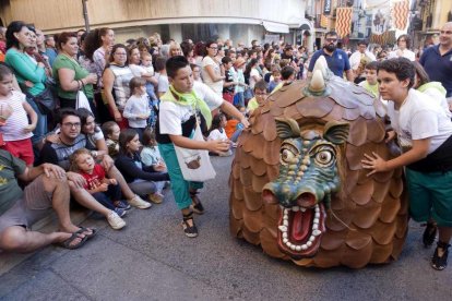 El Seguici Petit de la Festa Major omple la Part Alta de Tarragona de colors, música, nervis i una barreja d'emocions.