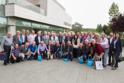 La 'Folga 65/2016' de la Fundació Barça Veterans han arribat a Salou per a realitzar-hi una trobada d'exjugadors de més de 65 anys del Futbol Club Barcelona.