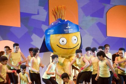 El disseny escollit és obra d'Aleix Girona, alumne de l'escola Abel Ferrater de la Selva del Camp, que s'ha proclamat vencedor en el marc d'una convocatòria en què han participat més de 10.000 escolars de 84 centres educatius del territori.