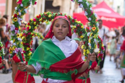 Los reusenses y reusenses más pequeños de la ciudad se han convertido en los protagonistas de Sant Pere con el Séquito Pequeño.