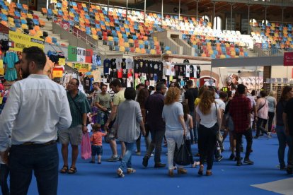 Segona edició del Radical Market, la fira dels descomptes, a la Tarraco Arena Plaça.