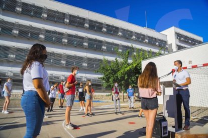 Primer dia de curs al'Institut Martí Franqués de Tarragona amb les mesures de seguretat sanitària obligades per la pandèmica del coronavirus