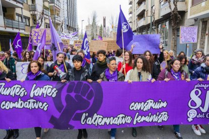 Recull de les millors imatges de la manifestació del Dia de la Dona a Tarragona