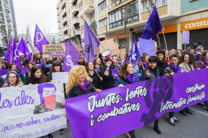 Recull de les millors imatges de la manifestació del Dia de la Dona a Tarragona