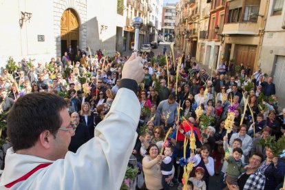 Bendición de las palmas en la Plaza de la Sangre de Reus.