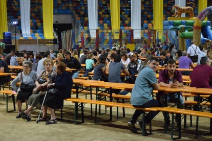 Ambient a l'Oktoberfest a la TAP.